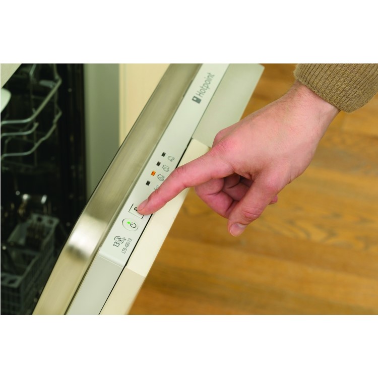 GRADE A2 - Hotpoint Aquarius LTB4B019 13 Place Fully Integrated Dishwasher with Quick Wash - White