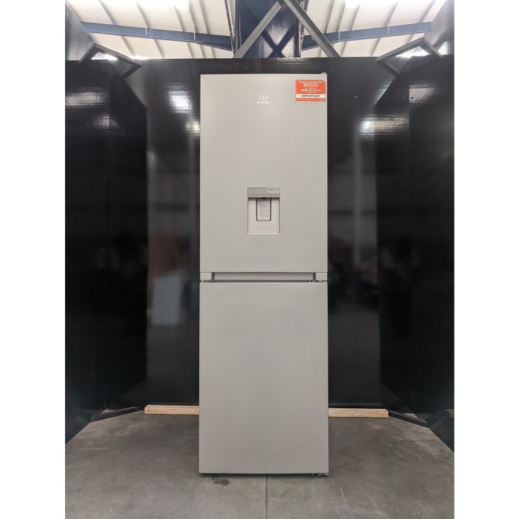 Refurbished Indesit INFC850TI1SAQUA1 Freestanding 322 Litre 50/50 Fridge Freezer Silver 