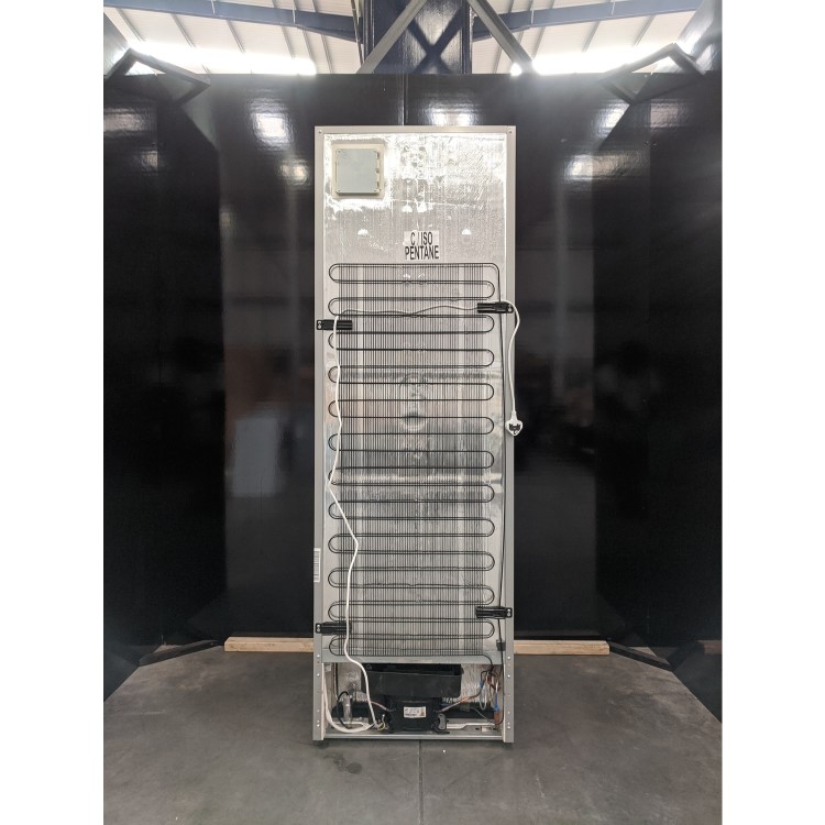 Refurbished Indesit INFC850TI1SAQUA1 Freestanding 322 Litre 50/50 Fridge Freezer Silver 