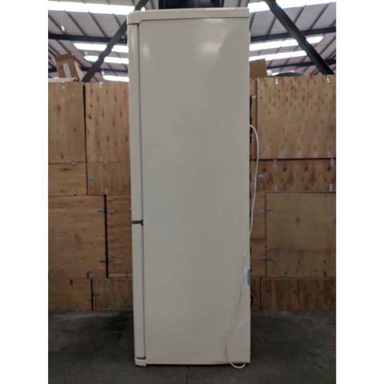 Refurbished Zanussi Retro ZNME32EM1 Freestanding 229 Litre 60/40 Fridge Freezer Cream