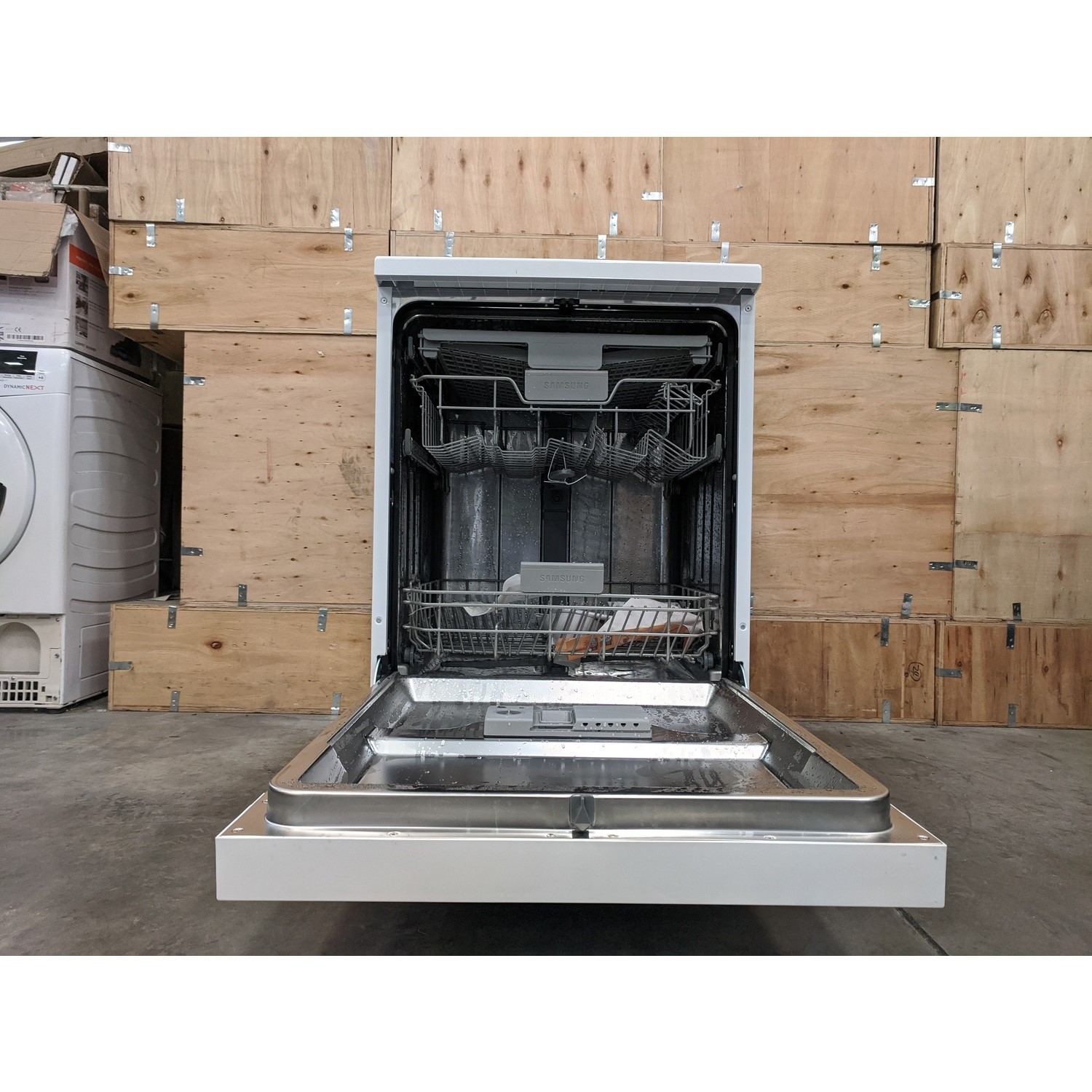 Refurbished Samsung Series 6 DW60M6050FW 14 Place Freestanding