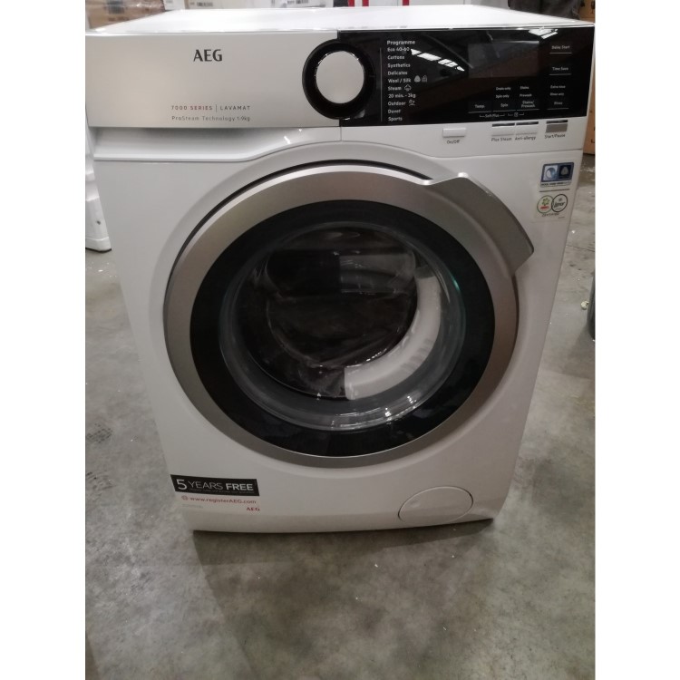 Refurbished AEG 7000 Series L7FEE965R Freestanding 9KG 1600 Spin Washing Machine White
