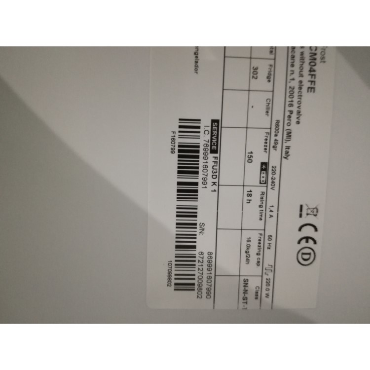 Refurbished Hotpoint FFU3DK1 Freestanding  446 Litre 55/45 Fridge Freezer Black