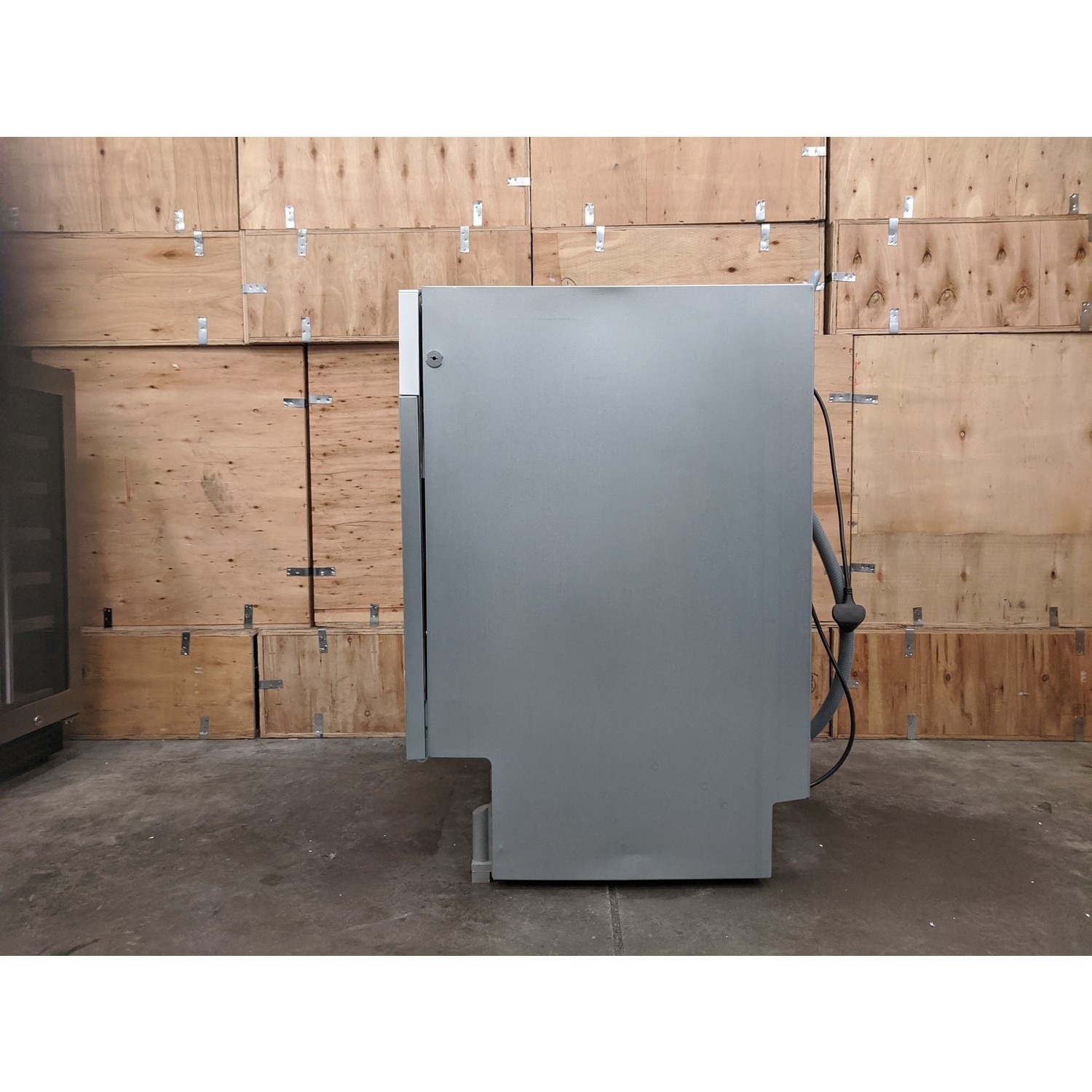 Refurbished Indesit DIE2B19UK 13 Place Fully Integrated Dishwasher