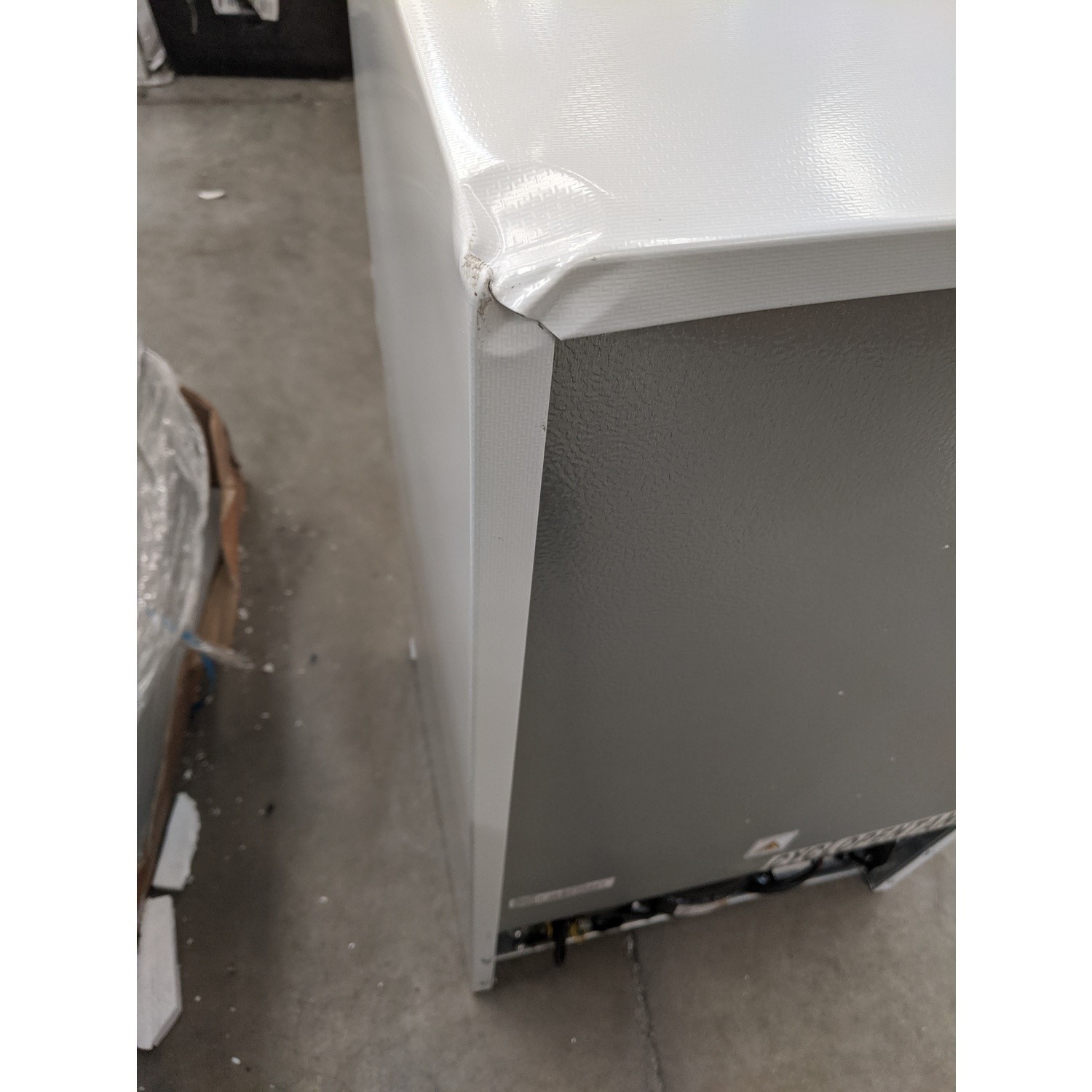 Refurbished electriQ EQFRIDGE45 Freestanding 61 Litre Under Counter Larder Fridge White 78119875