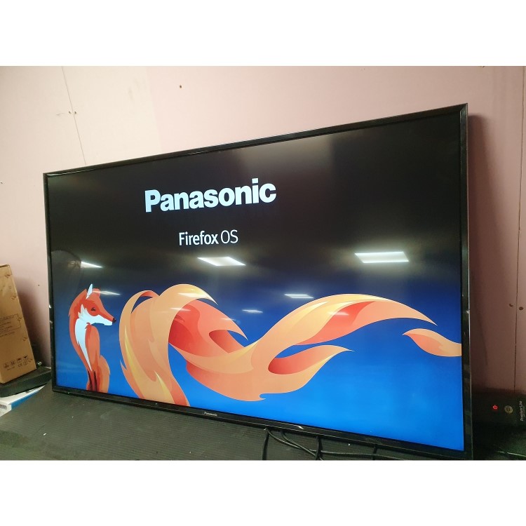 Refurbished Panasonic 55" 4K Ultra HD LED Freeview Play Smart TV without Stand