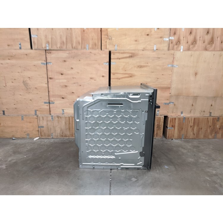 Refurbished Bosch Series 4 HBS573BB0B Pyrolytic Self Cleaning 60cm Single Built In Electric Oven Black