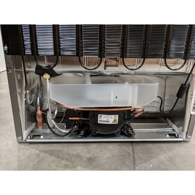 Refurbished Indesit LI8S1ES Freestanding 339 Litres 60/40 Fridge Freezer Silver