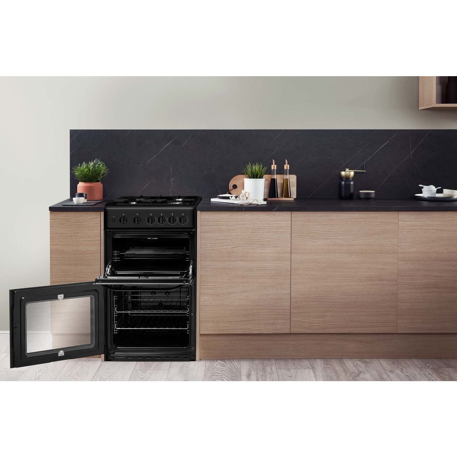 Hotpoint 50cm Gas Cooker Black HD5G00KCB Appliances Direct