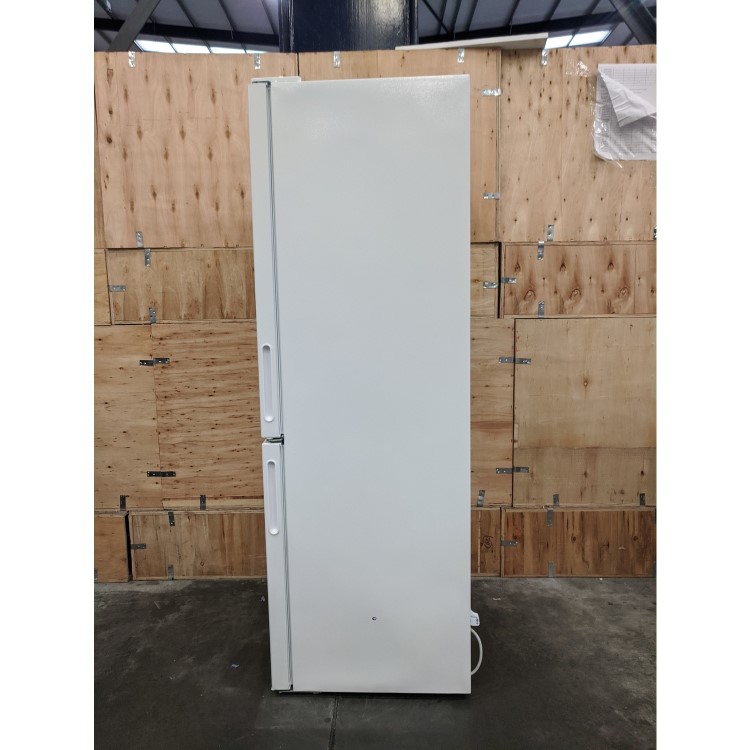 Refurbished electriQ eiQ48144FF Freestanding 157 Litre 70/30 Fridge Freezer White