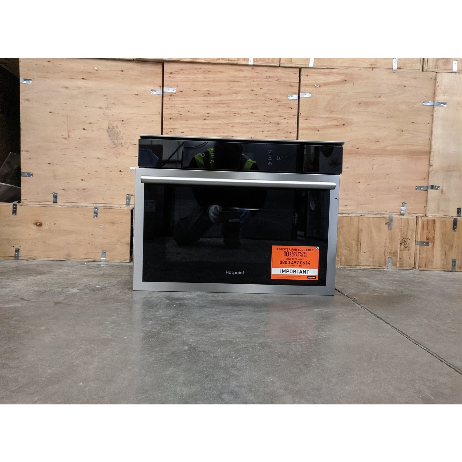 Refurbished Hotpoint MP676IXH Built In 40L 900W Combination Microwave