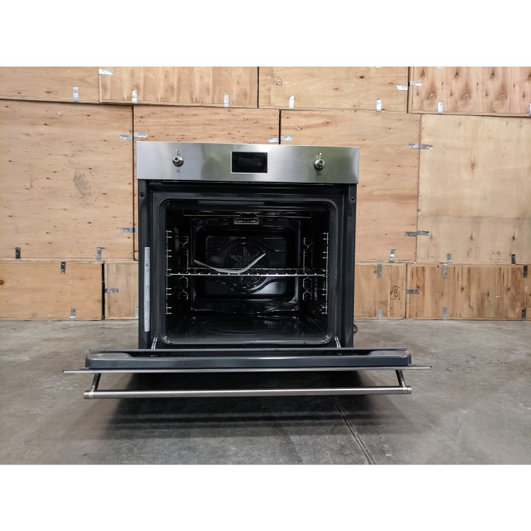 Refurbished Smeg Classic SF6301TVX 60cm Single Buit In Electric Oven Stainless Steel