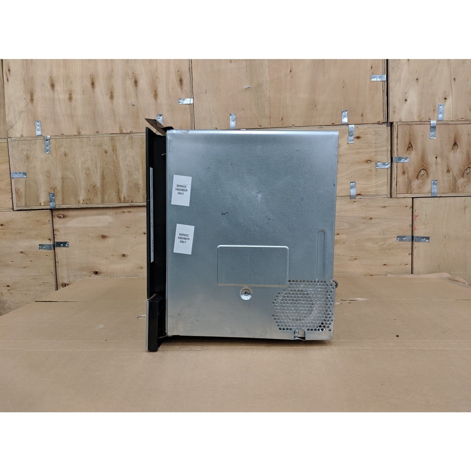 Refurbished Bosch Serie 8 BFL634GS1B Built In 21L 900W Microwave Stainless Steel 78148662 1 BFL634GS1B Appliances Direct