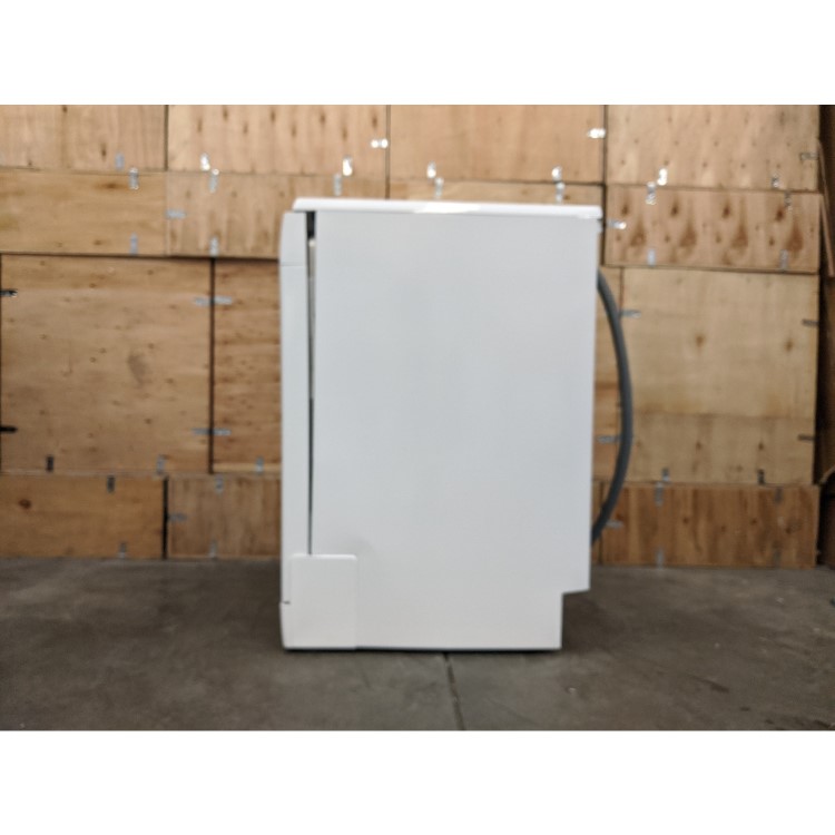 Refurbished Indesit DFC2C24UK 14 Place Freestanding Dishwasher White