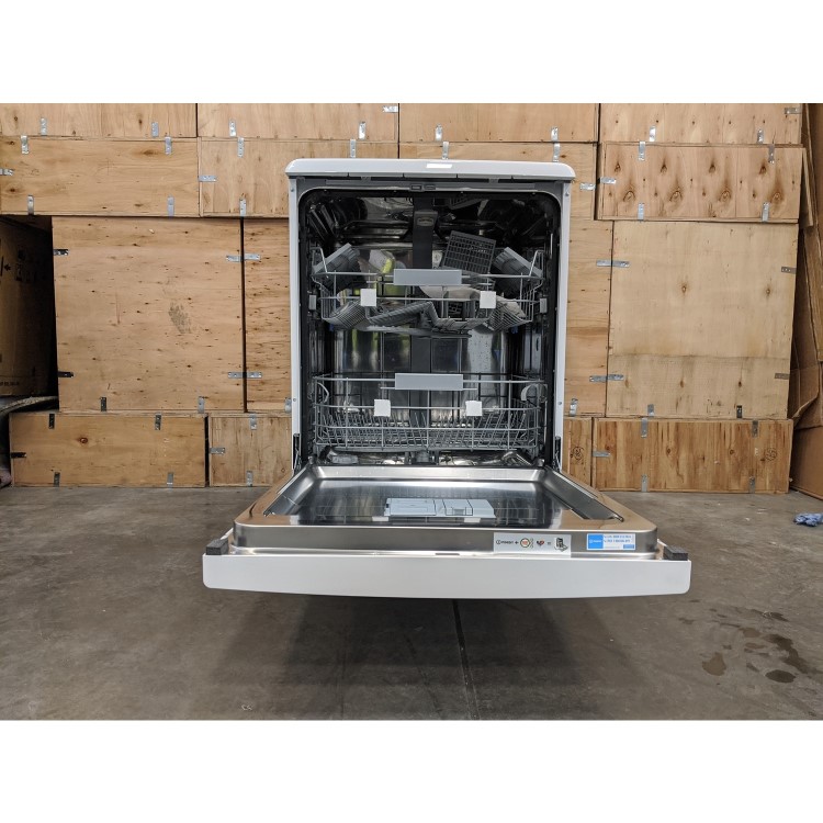 Refurbished Indesit DFC2C24UK 14 Place Freestanding Dishwasher White