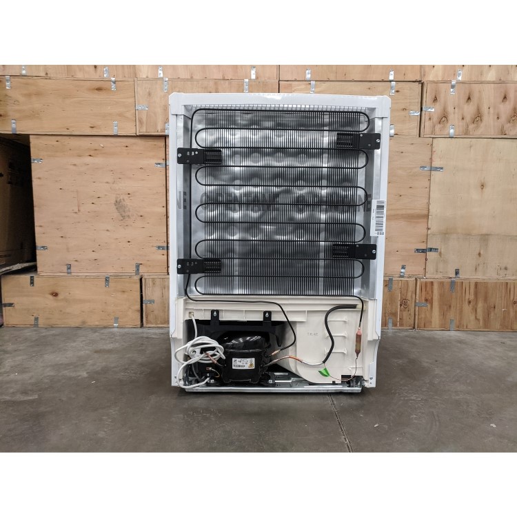 Refurbished Hotpoint RLA36P1 Freestanding 146 Litre Under Counter Fridge White