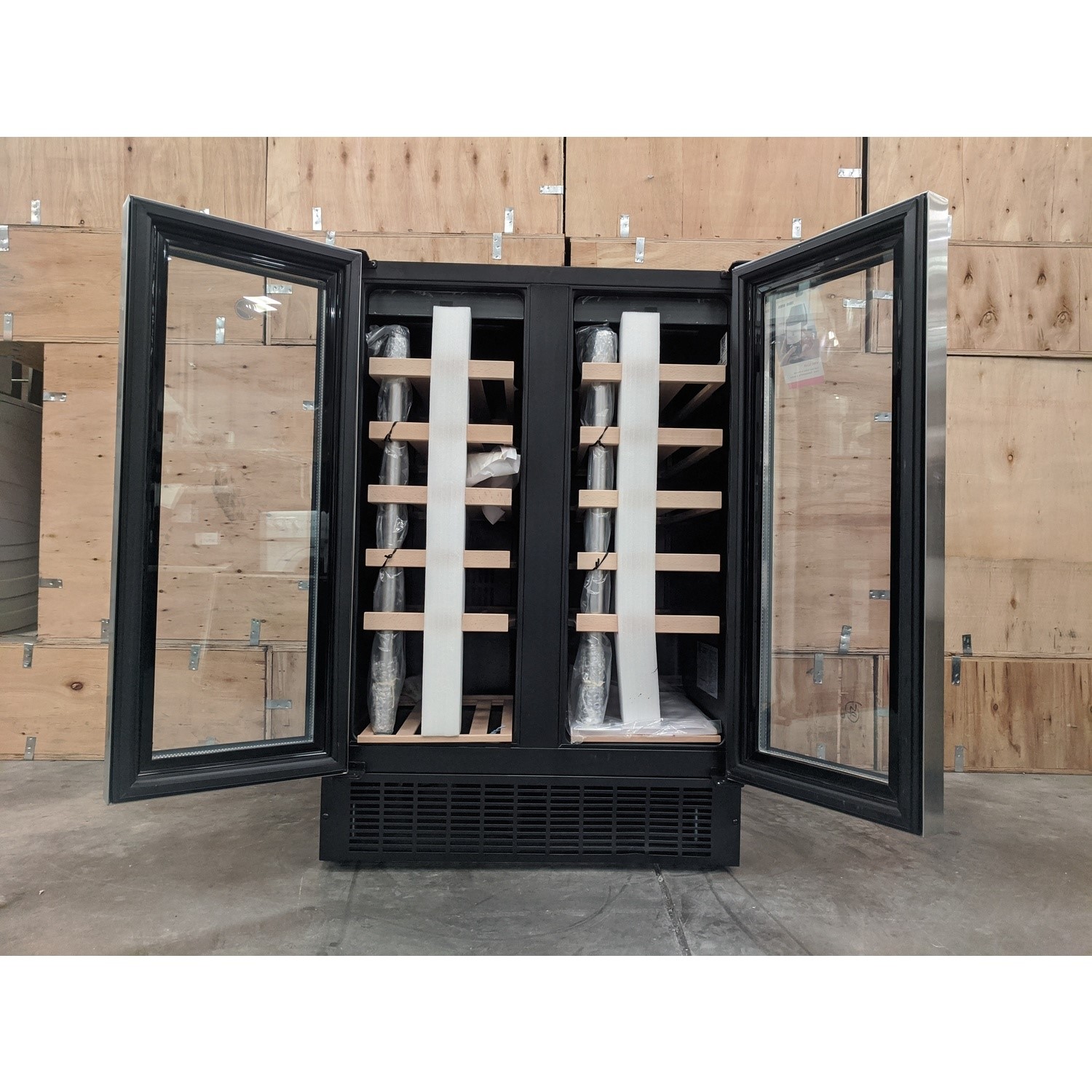 Refurbished Hoover HWCB60DUK/N Integrated 46 Bottle Dual Zone Wine Cooler Black 78163186/1