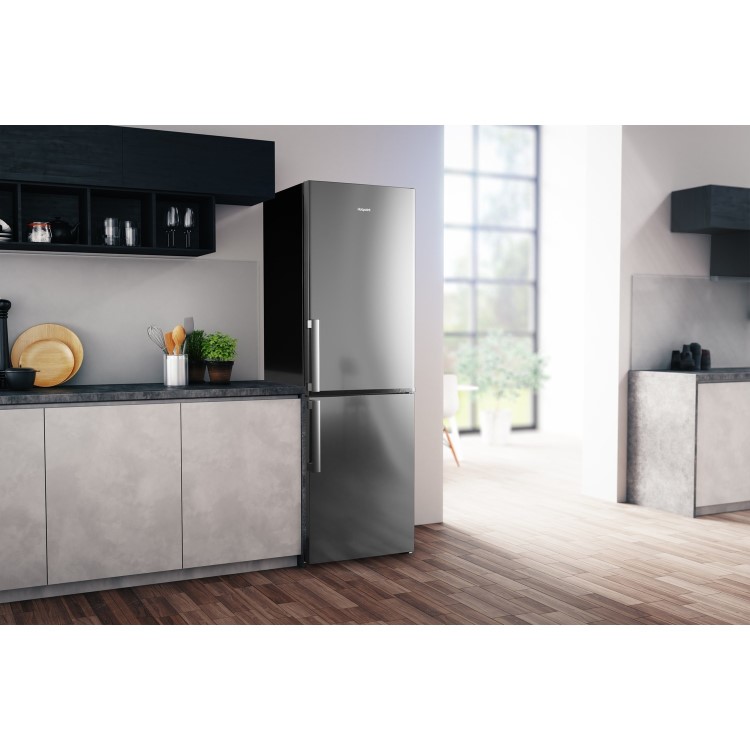 Refurbished Hotpoint H5T811IMXH1 Freestanding 338 Litre 60/40 Fridge Freezer Stainless Steel