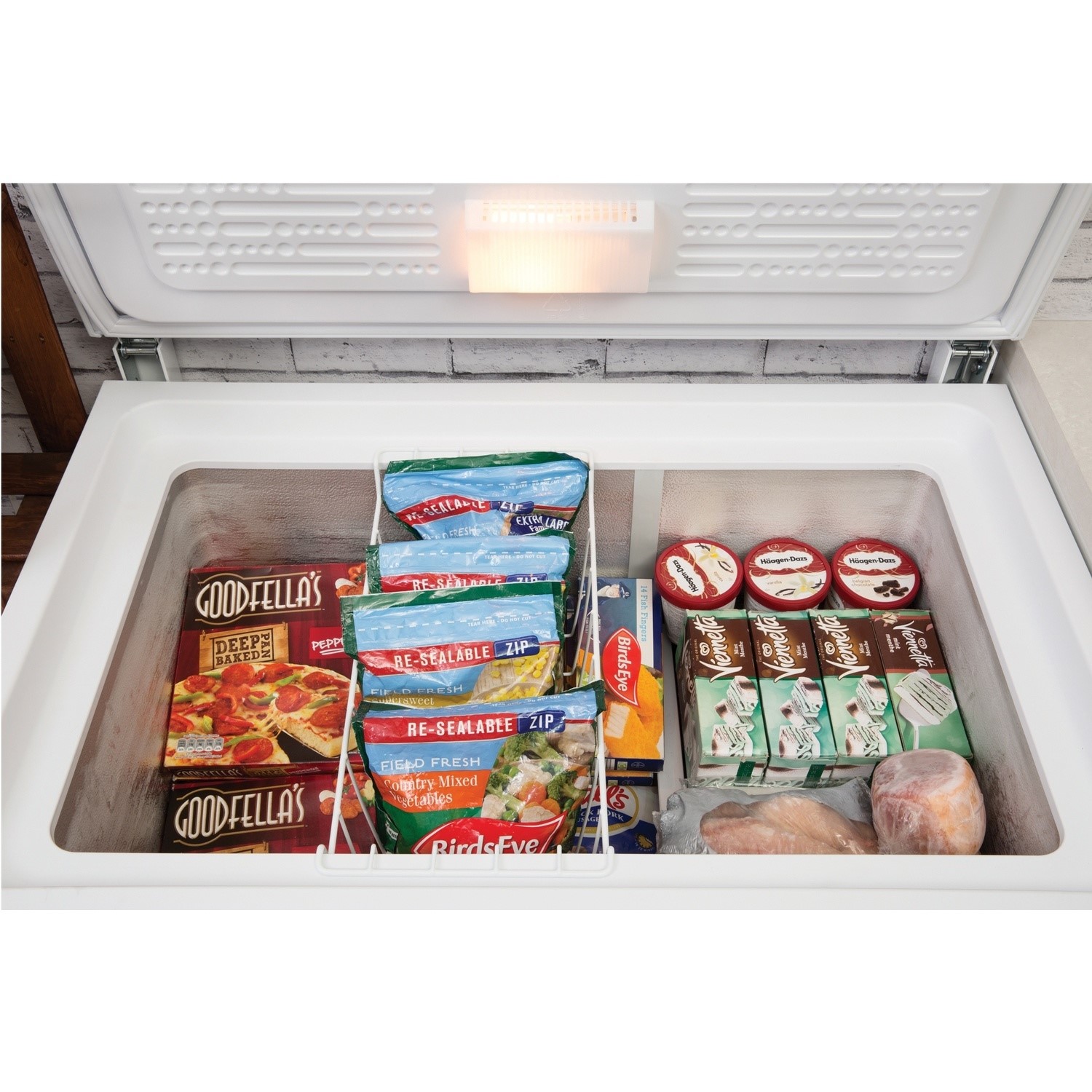 HOTPOINT CS1A250HFA 251 Litre Chest Freezer 70cm Deep Frost Free 100cm