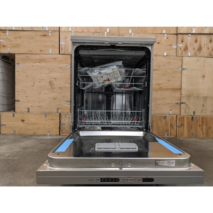 Refurbished Hisense HS661C60XUK 16 Place Freestanding Dishwasher Silver