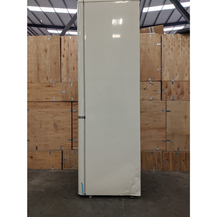 Refurbished electriQ EQ6040RETROCREAM Freestanding 244 Litre 60/40 Retro Fridge Freezer Cream