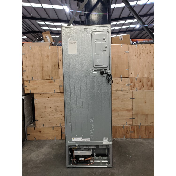 Refurbished Samsung RB29FSRNDSA/EU Freestanding 290 Litre 70/30 Fridge Freezer Silver