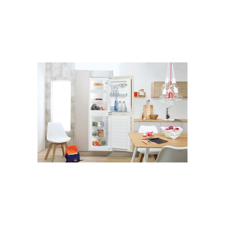 Indesit 267 Litre 50/50 Integrated Fridge Freezer