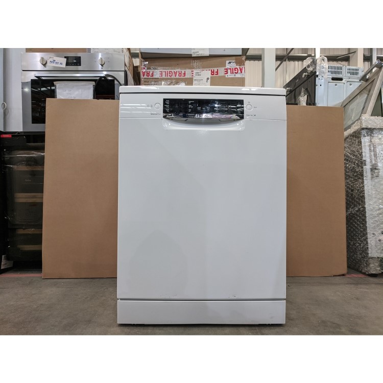 Refurbished Bosch Serie 4 SMS46JW09G Freestanding 13 Place Dishwasher White