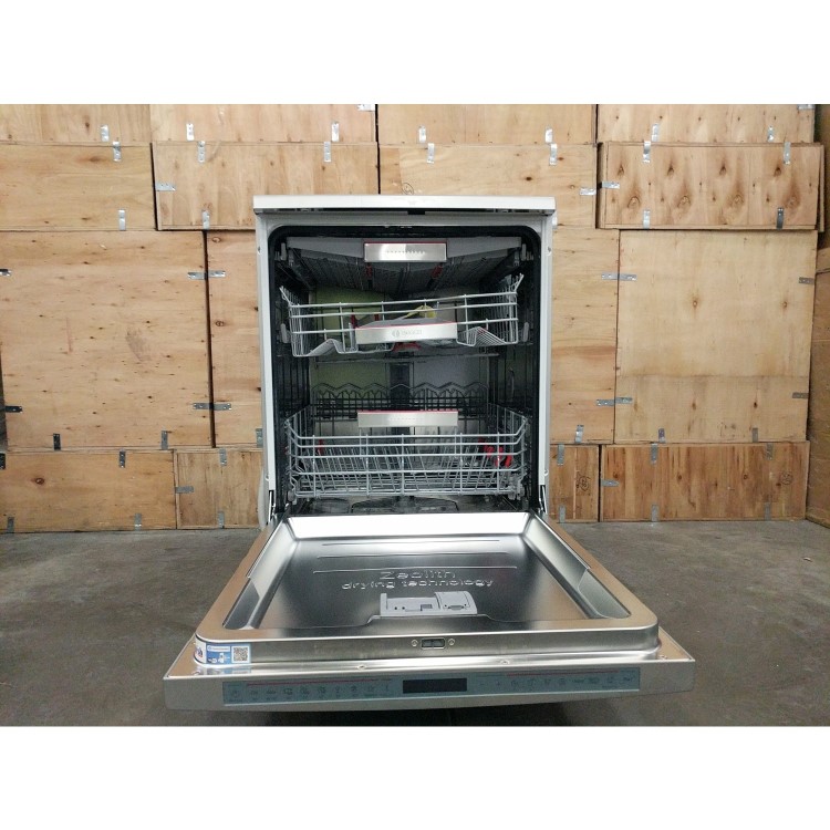 Refurbished Bosch Series 8 SMS8YCI01E 14 Place Freestanding Dishwasher Silver