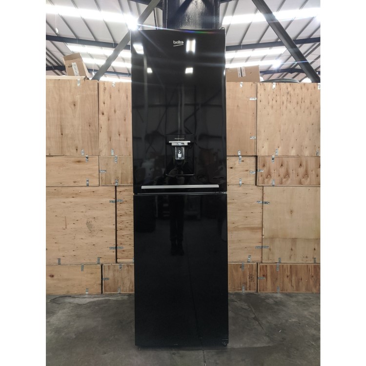 Refurbished Beko CSG3582DB Integrated 300 Litre 50/50 Fridge Freezer White
