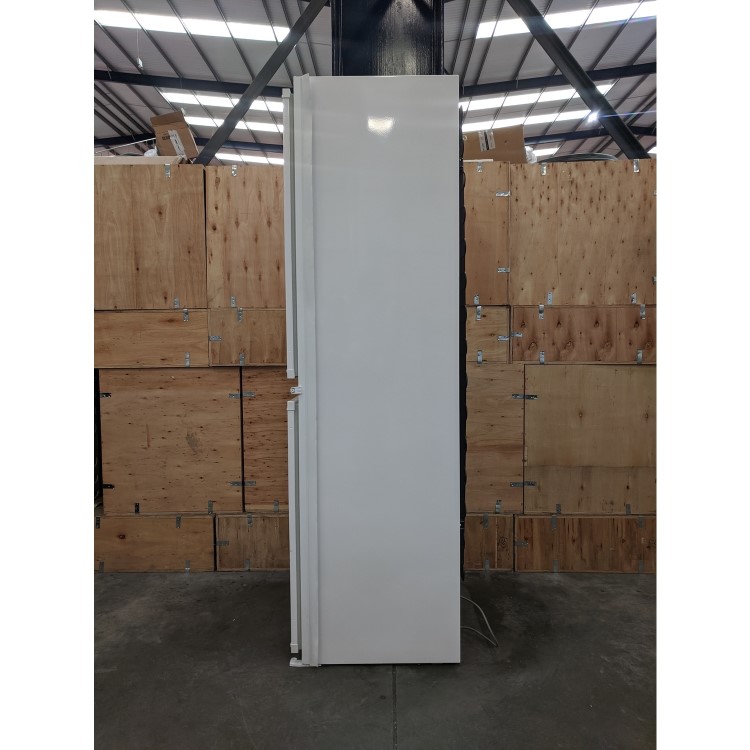 Refurbished Grundig GKFI5050 Integrated 254 Litre 50/50 Fridge Freezer