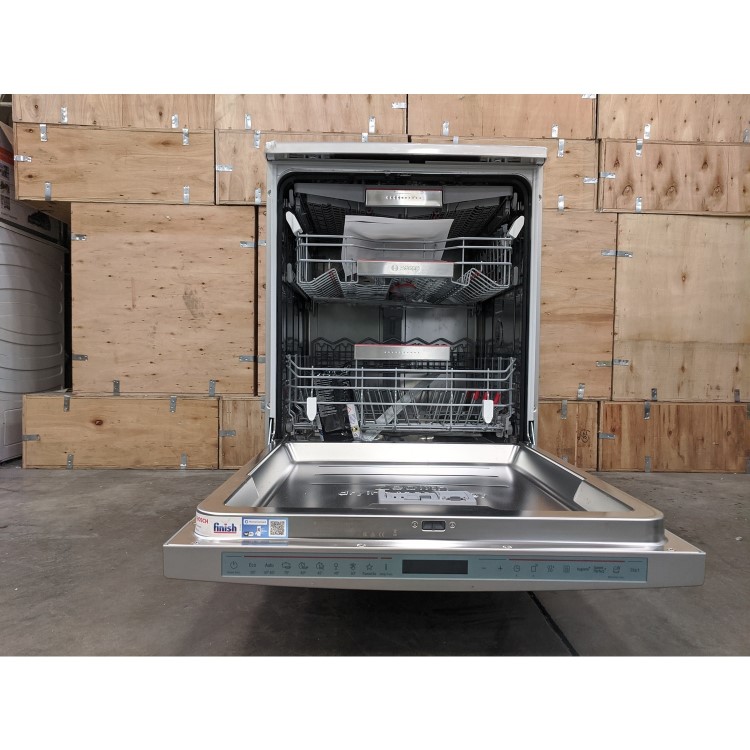 Refurbished Bosch Serie 8 SMS8YCI01E 14 Place Freestanding Dishwasher Silver