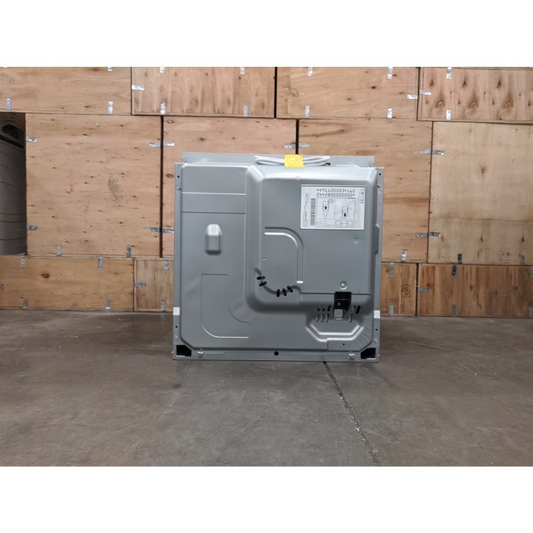 Refurbished Bosch Serie 4 HBS573BS0B Multifunction 60cm Single Built In Electric Pyrolytic Self Cleaning Oven Stainless Steel