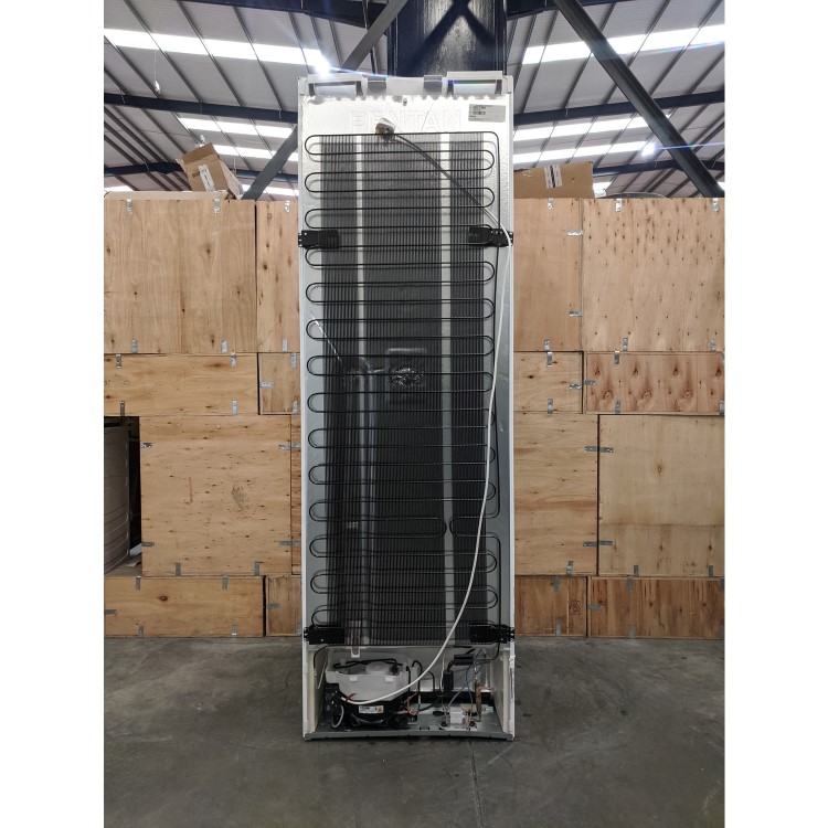 Refurbished Liebherr CN4313 Freestanding 304 Litre 60/40 Fridge Freezer White