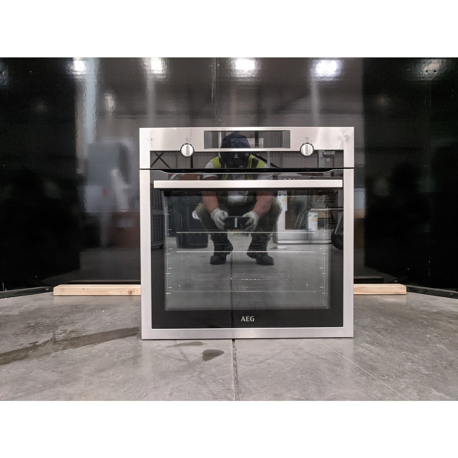 Refurbished AEG 6000 SteamBake BPS556020M Pyrolytic Self Cleaning 60cm