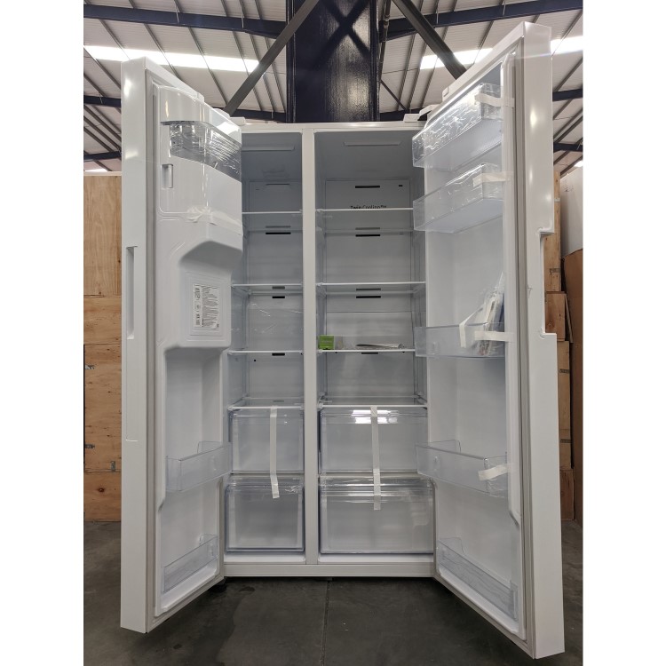 Refurbished Samsung RS67A8810WW 609 Litre American Fridge Freezer White