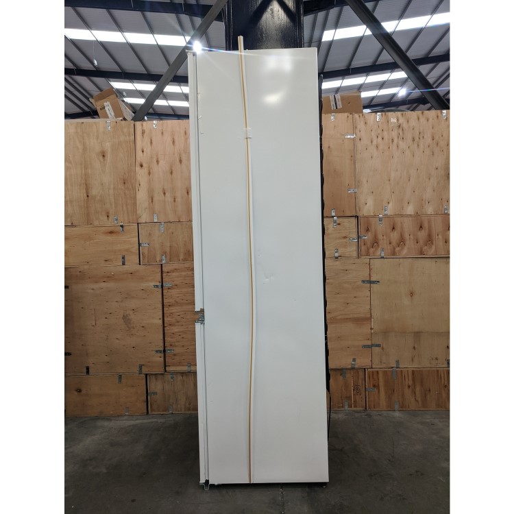 Refurbished AEG SCB618F3LS Integrated 267 Litre 70/30 Fridge Freezer