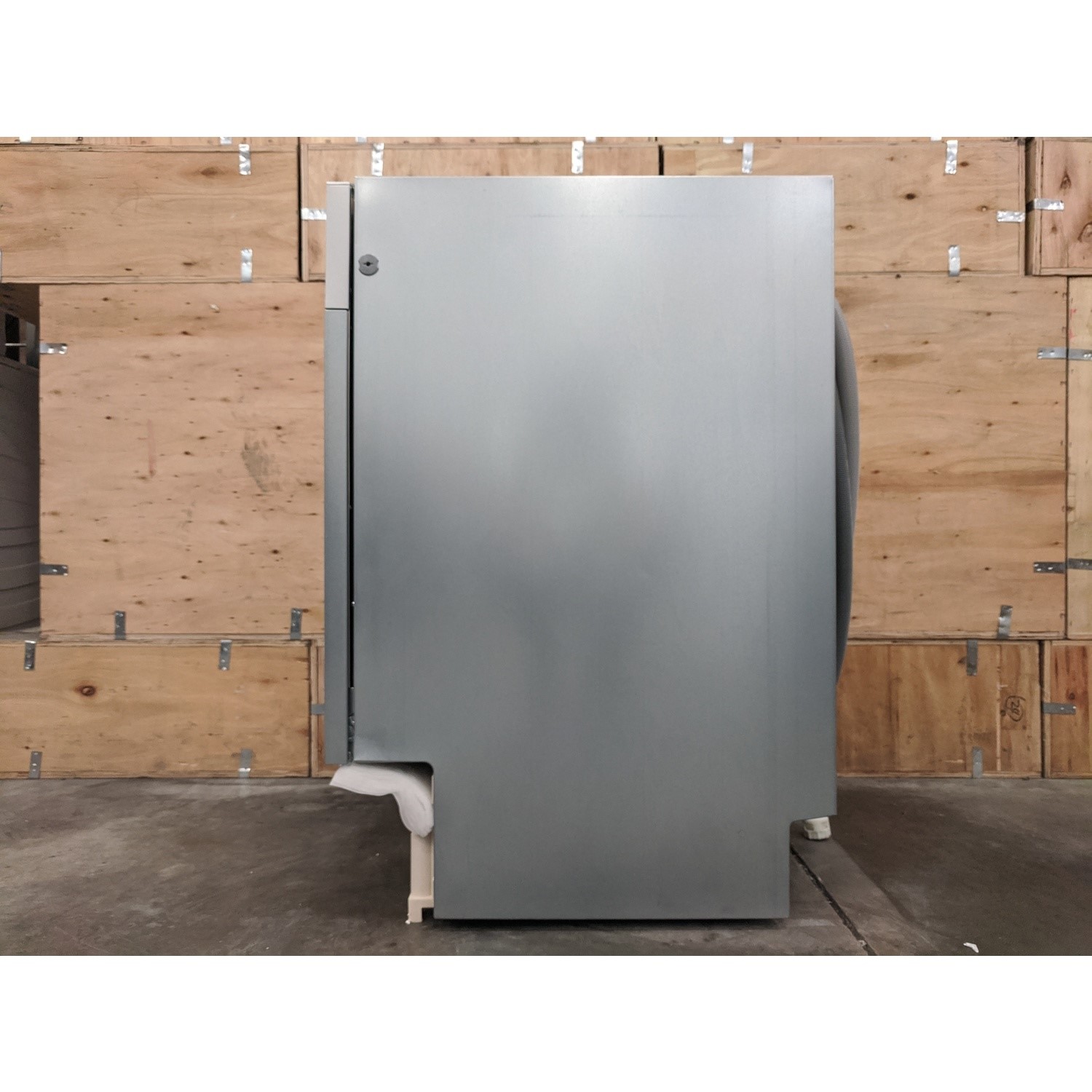 Refurbished Indesit DSIO3T224EZUKN 10 Place Fully Integrated Dishwasher