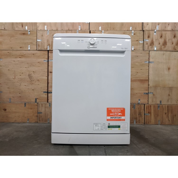 Refurbished Indesit DFE1B19UK 13 Place Freestanding Dishwasher White