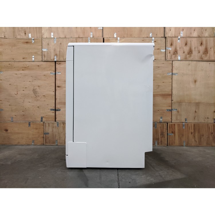 Refurbished Indesit DFE1B19UK 13 Place Freestanding Dishwasher White