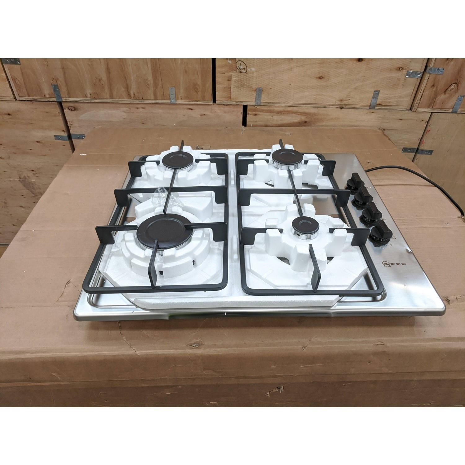 Refurbished Neff N30 T26BR46N0 58cm 4 Burner Gas Hob With Side Controls