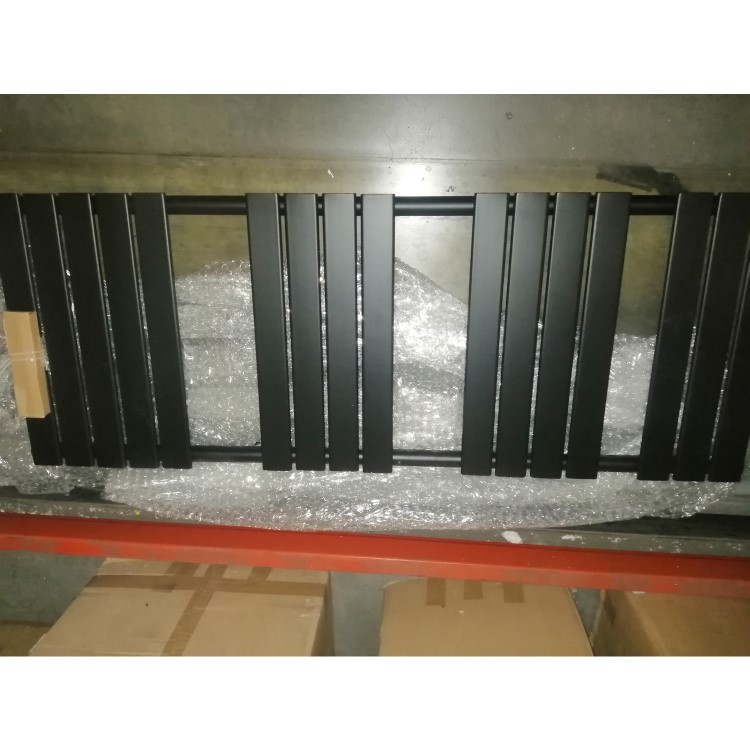 GRADE A2 - Black Heated Towel Rail Radiator 1600 x 600mm - Tundra