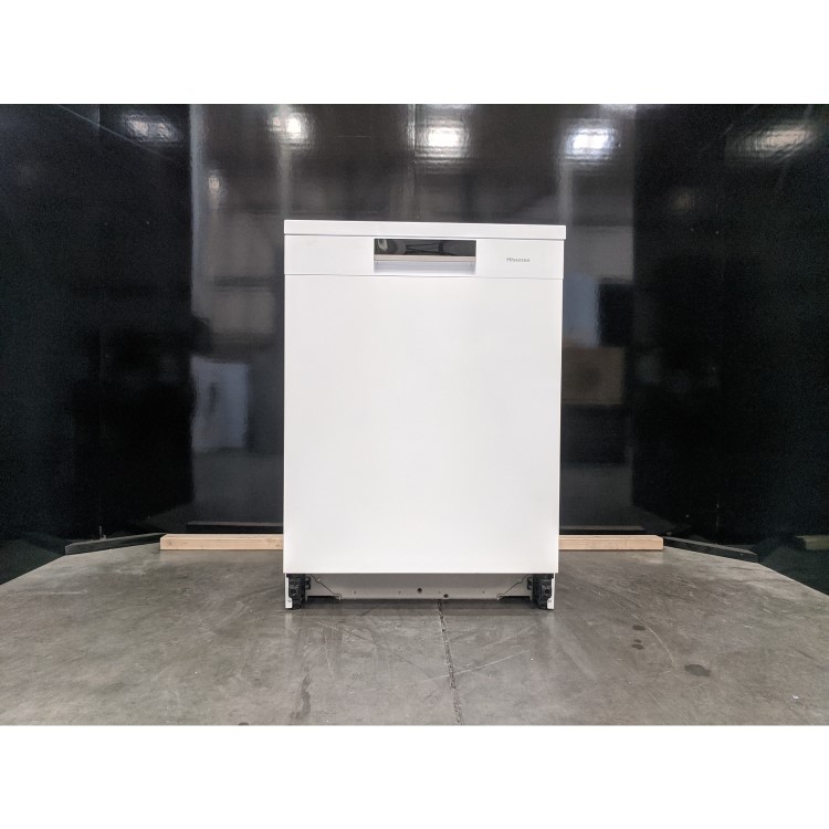 Refurbished Hisense HS661C60WUK 16 Place Freestanding Dishwasher White