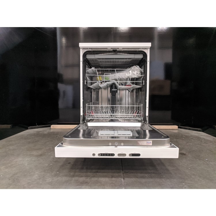 Refurbished Hisense HS661C60WUK 16 Place Freestanding Dishwasher White