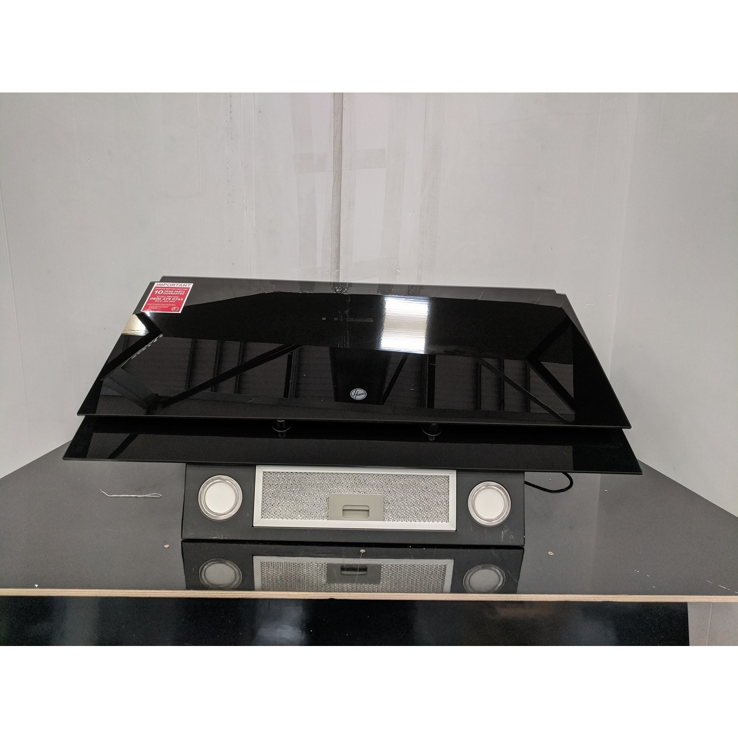 Refurbished Hoover HDG9DCK3B 90cm Angled Cooker Hood Black Glass