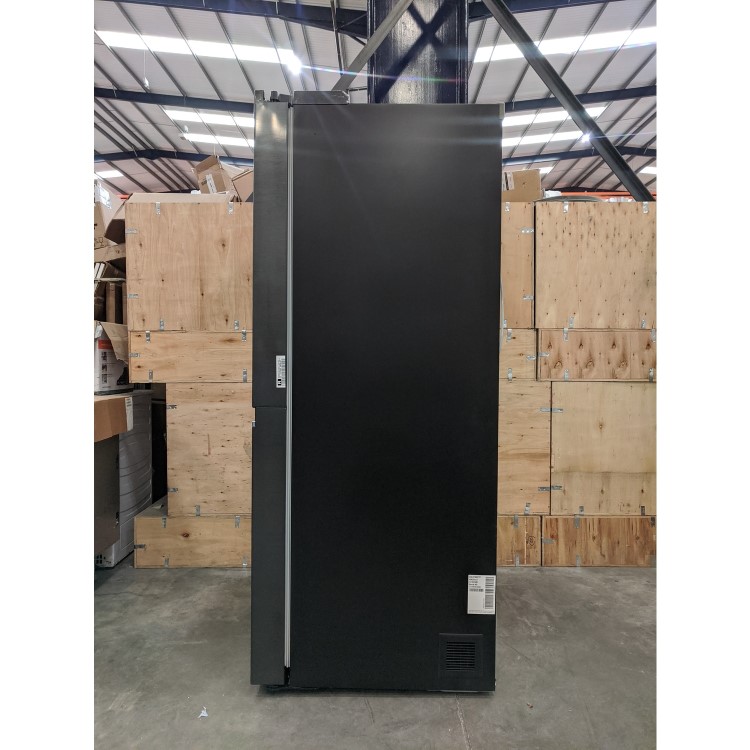 Refurbished LG GSLV70MCTF Freestanding 635 Litre American Fridge Freezer Black