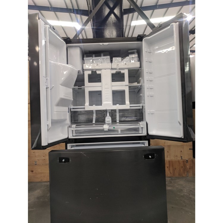Refurbished Samsung RF23R62E3B1 Freestanding 539 Litre Frost Free American Fridge Freezer Black