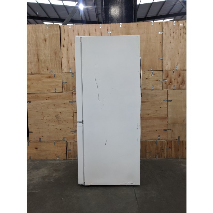 Refurbished Lec TFL55148 Freestanding 200 Litre 60/40 Fridge Freezer White
