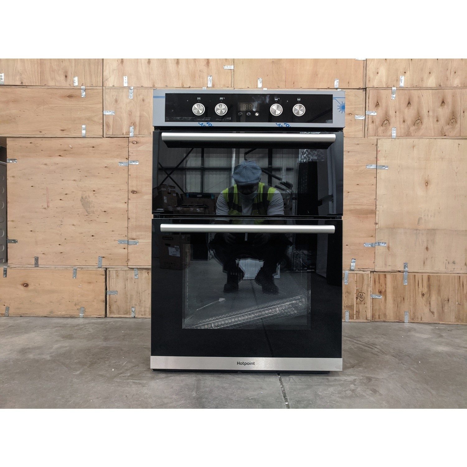 Refurbished Hotpoint Newstyle DD2844CIX 60cm Double Built In Electric