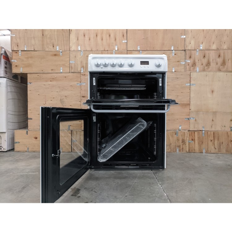 Refurbished Hotpoint HAG60P 60cm Double Oven Gas Cooker White